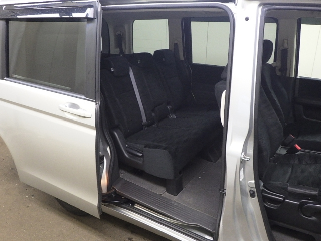 HONDA STEP WAGON 2014