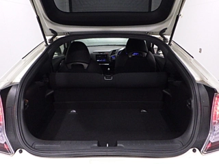 TOYOTA WISH 2013