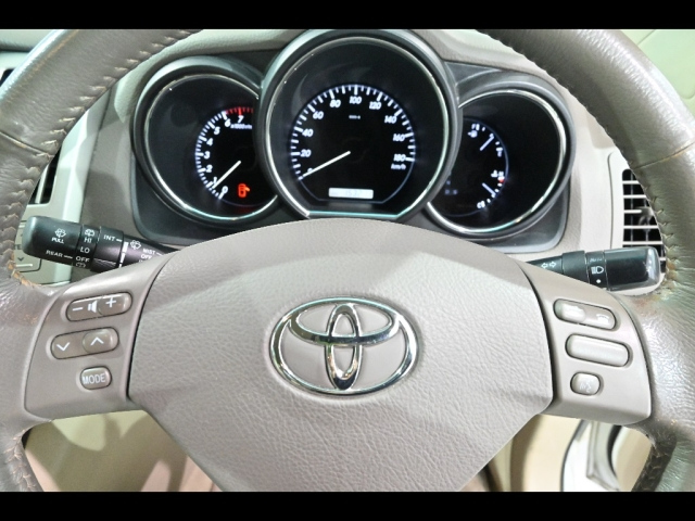 TOYOTA HARRIER 2008