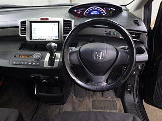 HONDA FREED 2012