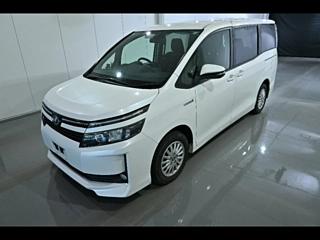 TOYOTA VOXY 2014