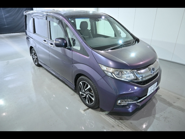 HONDA STEP WAGON 2015