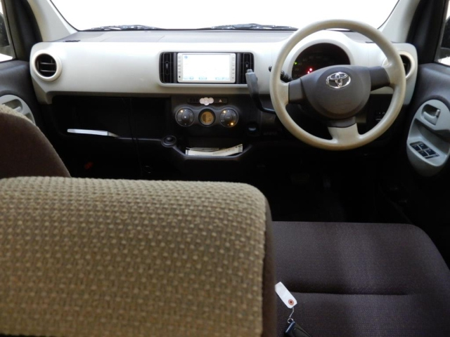 TOYOTA PASSO 2010