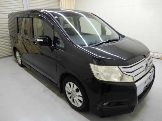 HONDA STEP WAGON 2010