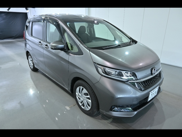 HONDA FREED 2024