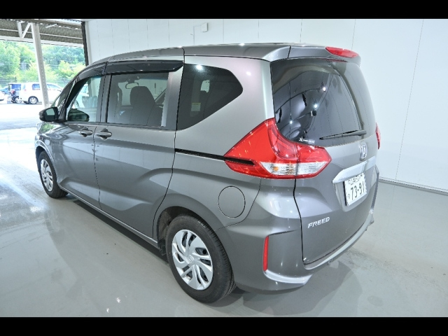 HONDA FREED 2024
