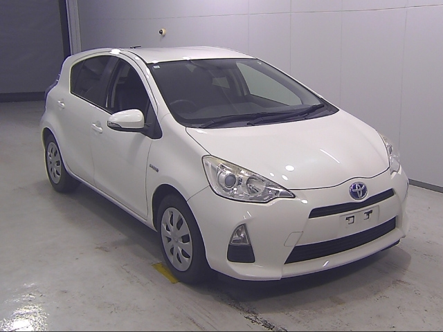 TOYOTA AQUA 2014