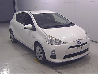 TOYOTA AQUA 2014