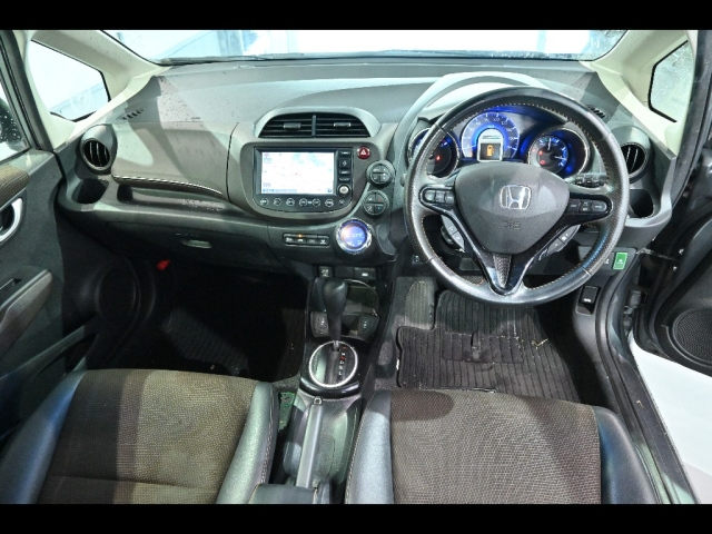 HONDA FIT SHUTTLE 2013