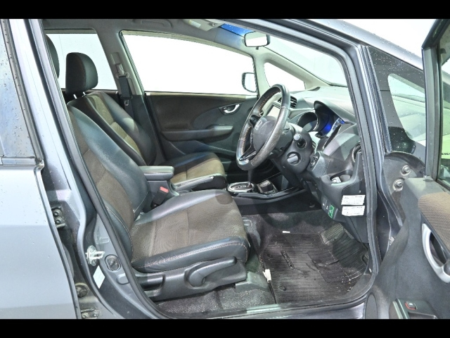 HONDA FIT SHUTTLE 2013