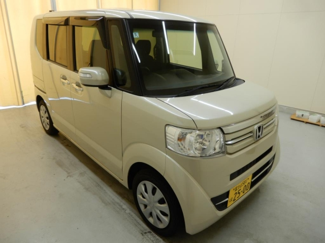 HONDA N BOX 2016