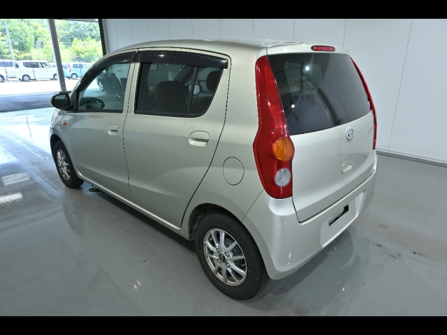 DAIHATSU MIRA 2011