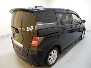 HONDA FREED 2010