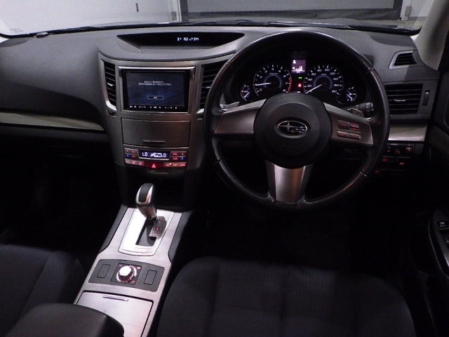 SUBARU LEGACY 2012