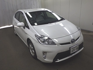 TOYOTA PRIUS 2013