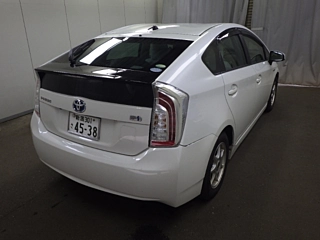 TOYOTA PRIUS 2013