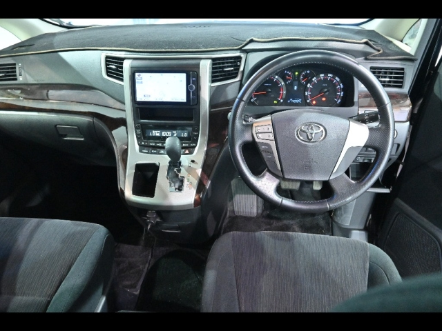TOYOTA VELLFIRE 2012