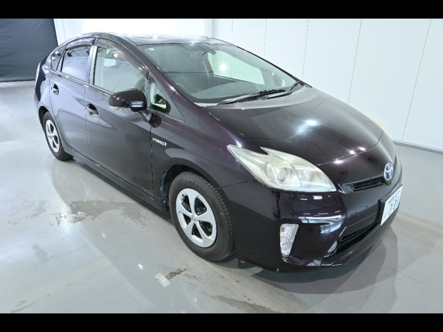 TOYOTA PRIUS 2012