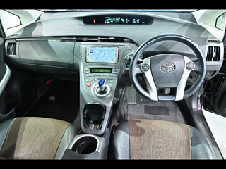 TOYOTA PRIUS 2012