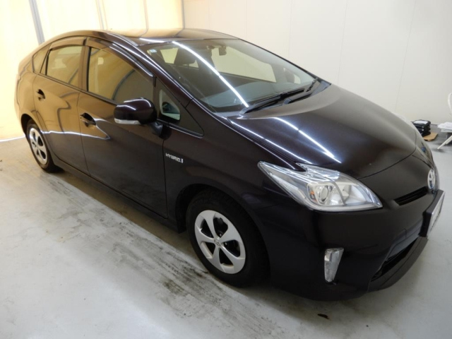 TOYOTA PRIUS 2014