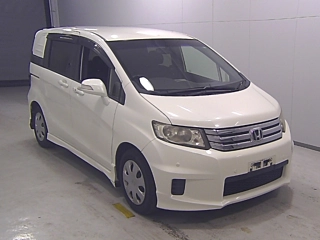 HONDA FREED 2012