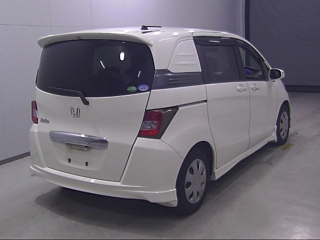 HONDA FREED 2012
