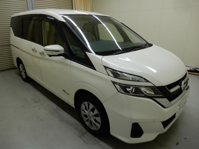 NISSAN SERENA 2017