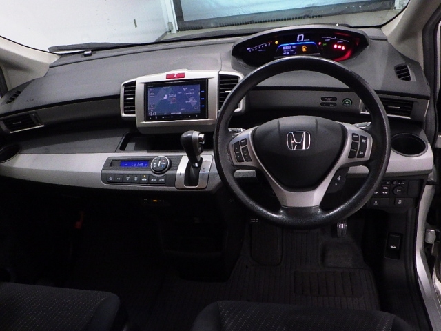 HONDA FREED 2014
