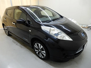 NISSAN LEAF 2017