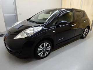NISSAN LEAF 2017