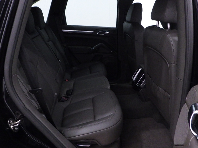 PORSCHE CAYENNE 2015
