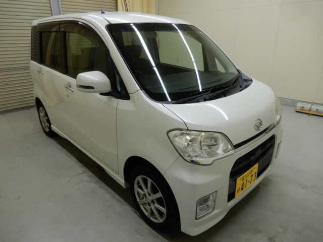 DAIHATSU TANTO EXE 2011