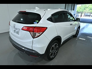 HONDA VEZEL 2015