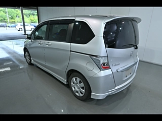 HONDA FREED 2012