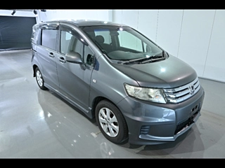 HONDA FREED 2011
