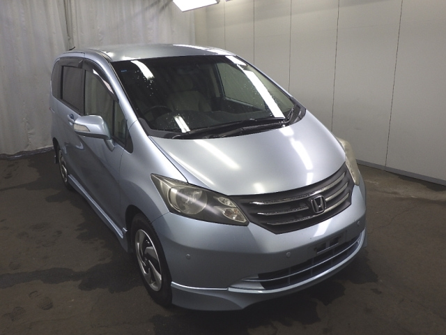 HONDA FREED 2010