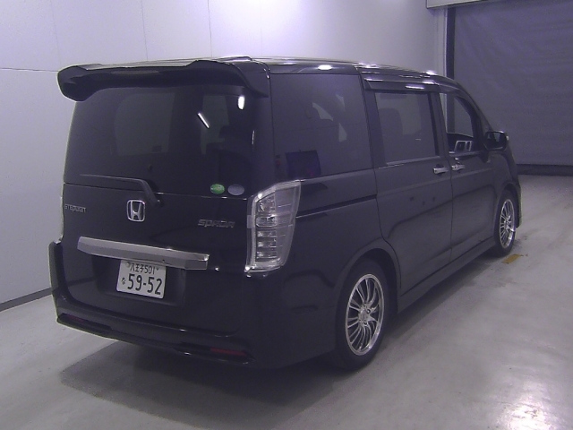HONDA STEP WAGON 2013