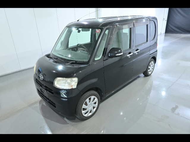 DAIHATSU TANTO 2010