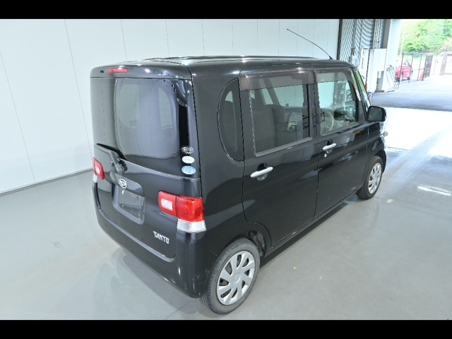 DAIHATSU TANTO 2010