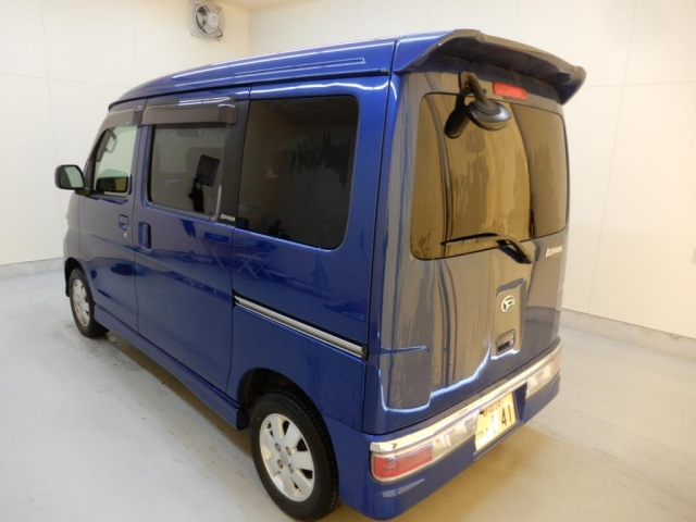 DAIHATSU ATRAI WAGON 2010