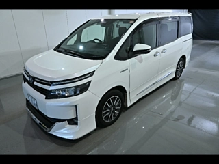 TOYOTA VOXY 2015