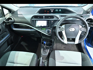 TOYOTA AQUA 2013