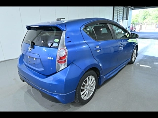 TOYOTA AQUA 2013
