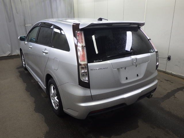 HONDA STREAM 2012