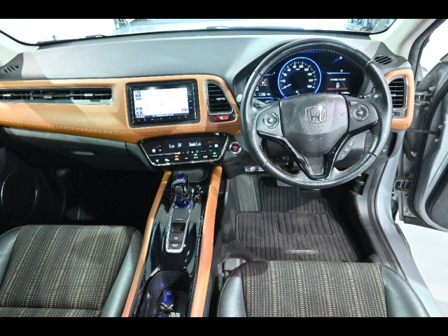 HONDA VEZEL 2014
