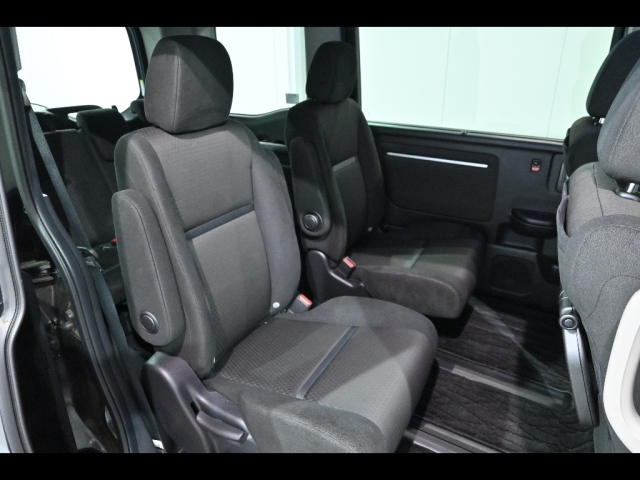HONDA STEP WAGON 2021