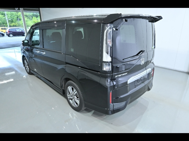 HONDA STEP WAGON 2021