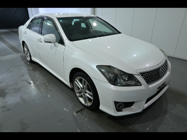 TOYOTA CROWN 2010