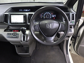 HONDA STEP WAGON 2010