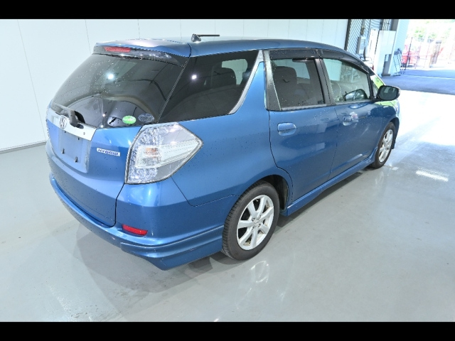 HONDA FIT SHUTTLE 2013